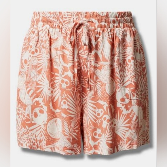 NWT | Torrid × Disney Nightmare Before Christmas Pull On Tiki Shorts | Size 3 - Picture 1 of 6